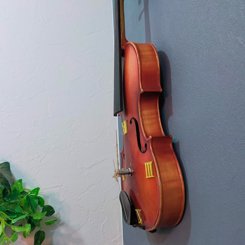 violin clock