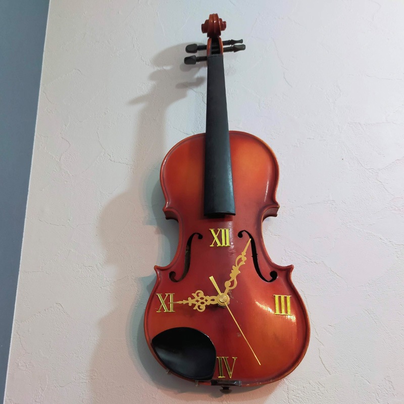 violin clock