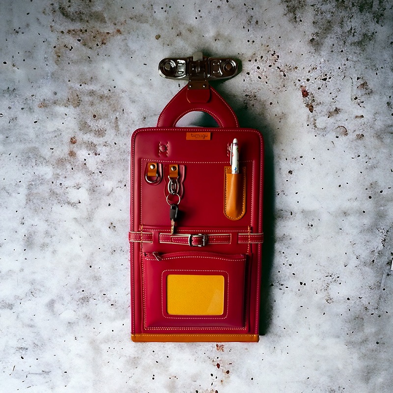 school bag×wall pocket