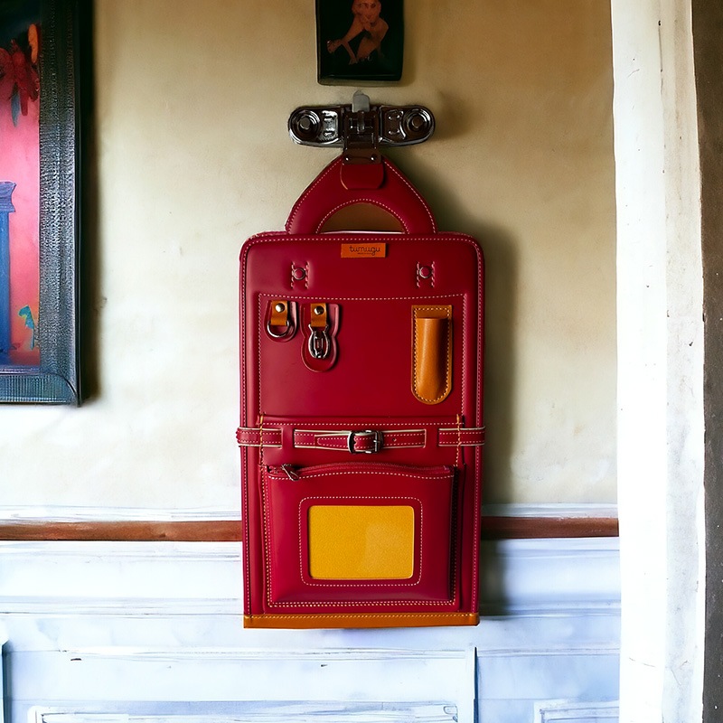 school bag×wall pocket