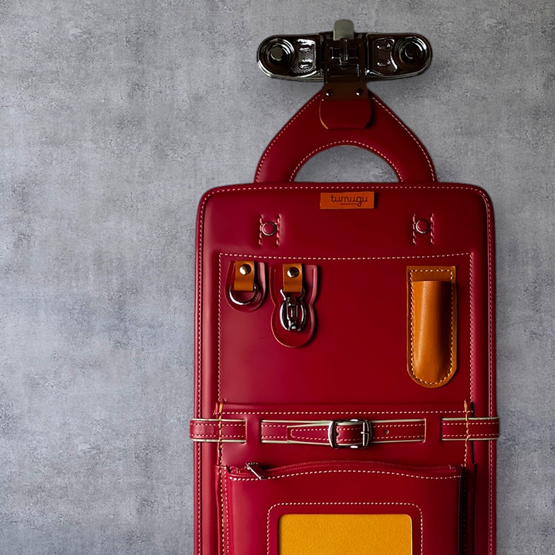 school bag×wall pocket