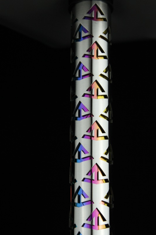 Embery&UPTAIL����٥꡼����ܥ�ǥ� MONO-H 4.0 - Silver Rainbow