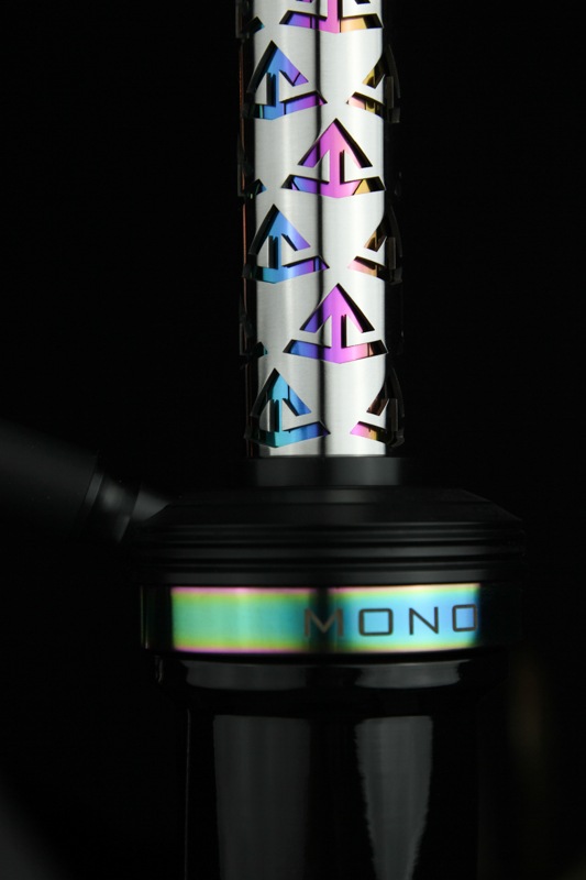 Embery&UPTAIL����٥꡼����ܥ�ǥ� MONO-H 4.0 - Silver Rainbow