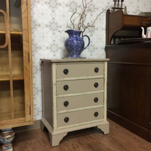 4�ʥɥ�� �١�����