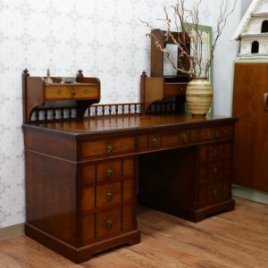 ����ƥ����� �ӥ��ͥ��ǥ��� (Arts �� Crafts��