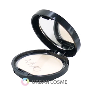 MiMC エムアイエムシー ミネラルエッセンスモイスト ライトアイボリー 10g