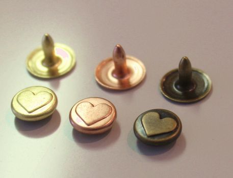 Q-57【カシメ】片面カシメ ハートマーク 20組セット【梱包スペース1