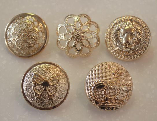 ◇Bo-12◇【ボタン】直径2.3cm 豪華な金属ボタン 1個【梱包スペース1 
