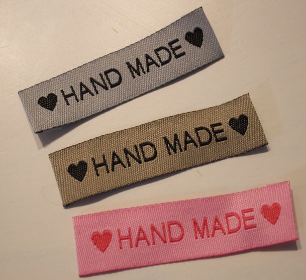 ◇T-72◇【刺繍タグ】HAND MADEハート 10枚セット【梱包スペース1