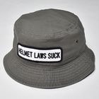 Helmet Laws Suck Patched Cotton Bucket Hat�ʥإ��åȥ��������å��ϥåȡ˥��꡼�� [a-8552]