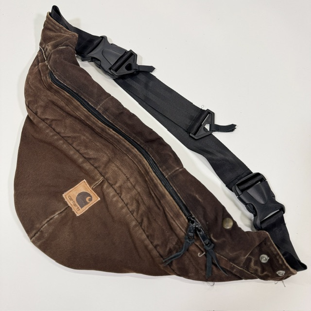 US 三軒茶屋 Customized Carhartt Duck funyy Customized Carhartt Duck Hood Fanny Pack（カーハート ファニー