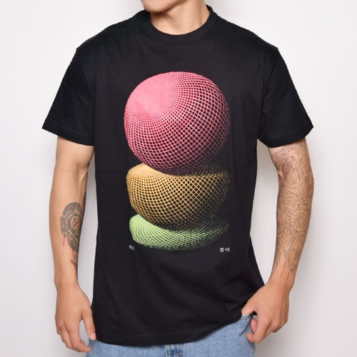 M.C.Escher/Three Spherss Print T-Shirt��M.C.���å��㡼 �ץ���T����ġ˥֥�å� [a-1821]