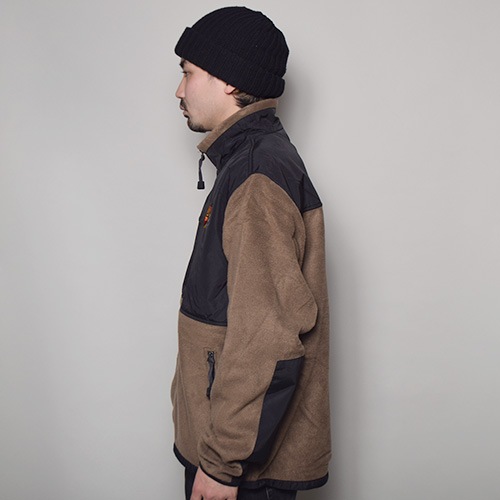 Day & Night Bolt Fleece Jacket�ʥǥ����ʥ��ȥܥ�� �ե꡼�����㥱�åȡ˥֥饦��ߥ֥�å� [a-3516]