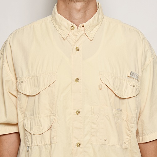 コロンビア　フィッシングPFGシャツ　ベージュ　L Columbia Sportswear/S/S PFG Fishing Shirt（コロンビア