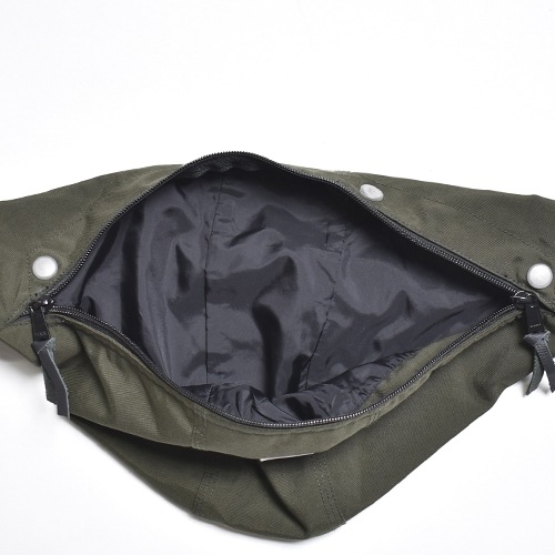 Customized Carhartt Duck Hood Fanny Pack（カーハート ファニー