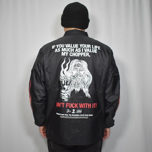 Suntee��Us/Don't Fuck with My Chopper Sherpa Lined Nylon Coach Jacket�ʥ���ƥ��ߥ��� �ܥ����������㥱�åȡ˥֥�å��ߥ�������/��å� [a-8377]
