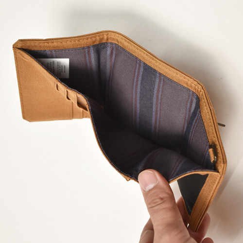 Carhartt/Nylon Duck Trifold Wallet�ʥ����ϡ��� ������åȡ˥֥饦�� [a-8044]