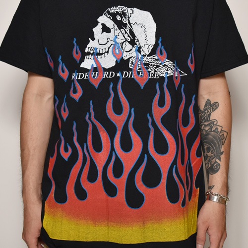 Flames & Skull T-Shirt�ʥե졼�ॹ�������� T����ġ˥֥�å��ߥ�������/��å� [a-3822]