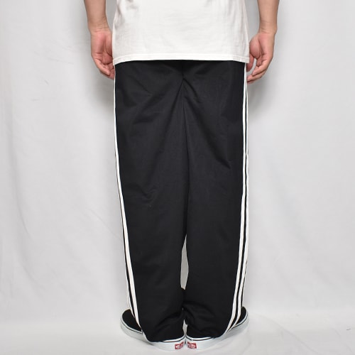 古着 adidas アディダス トラックパンツ ブラック ホワイト 黒 白 M adidas パンツ 「ヴィンテージ古着」adidas / アディダス ロゴ