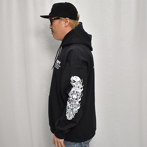 HWY��US/Skull Flames Pullover Hoodie�ʥ��������֥�塼�磻�ߥ��� �������åȥѡ������˥֥�å� [a-7764]