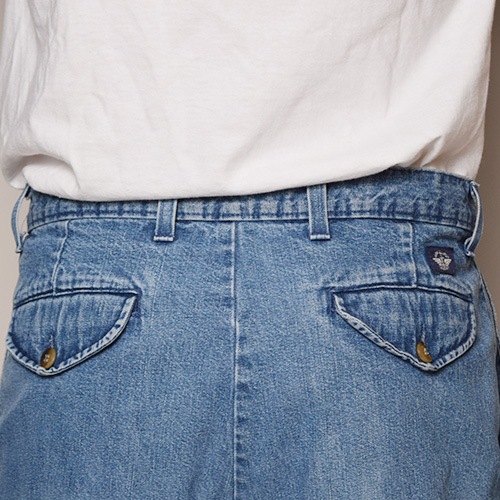 Dockers by Levis/Two Tucks Denim Short PantsʥɥåХ꡼Х ǥ˥ॷ硼ġ˥ǥ/W33 [z-1975]