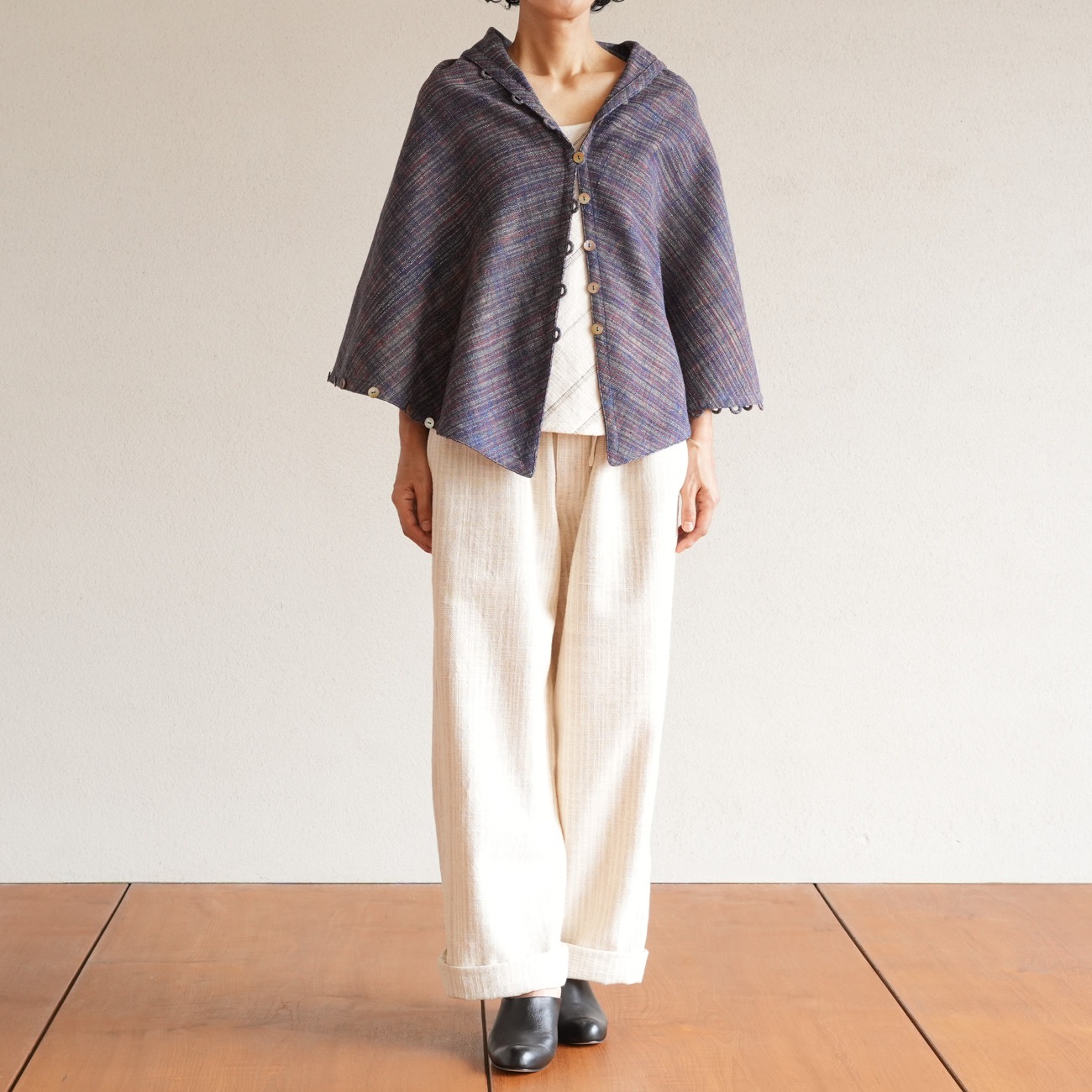 うさとの服 usaato 大きい葉っぱストール 藍 ヘンプ100% 葉っぱストールsizeF | 新商品 | Usaatoオンラインショップ