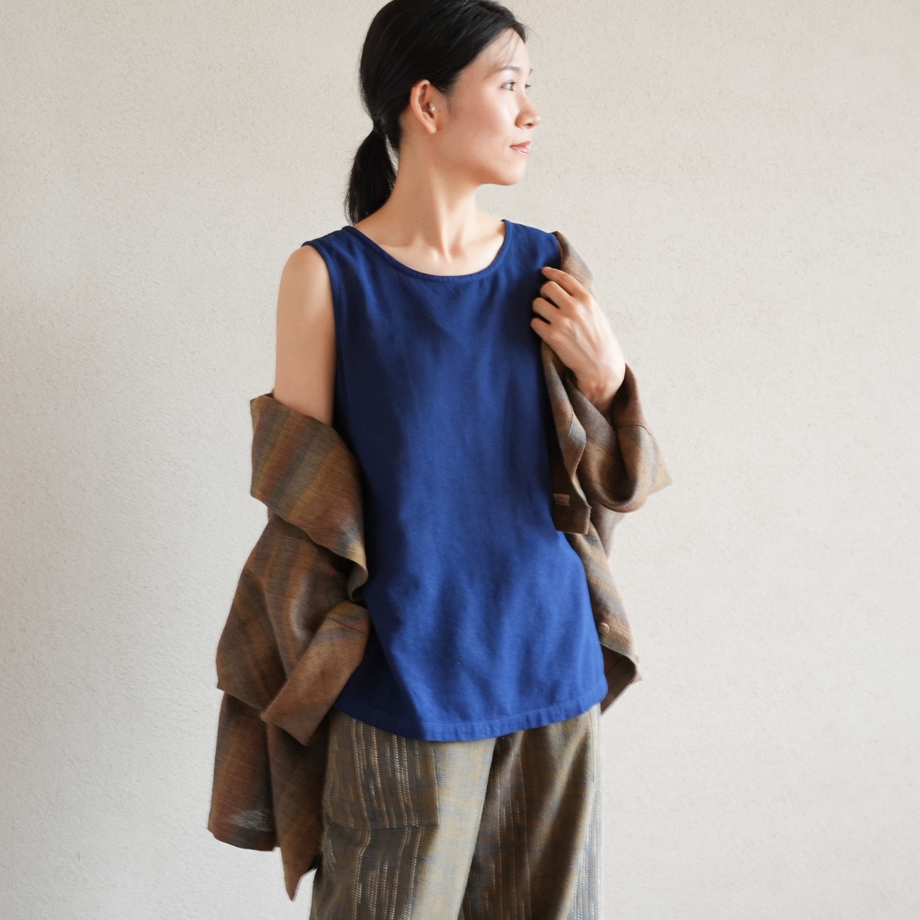 日本で染めた藍染めタンクトップsize4 | 新商品 | Usaatoオンライン