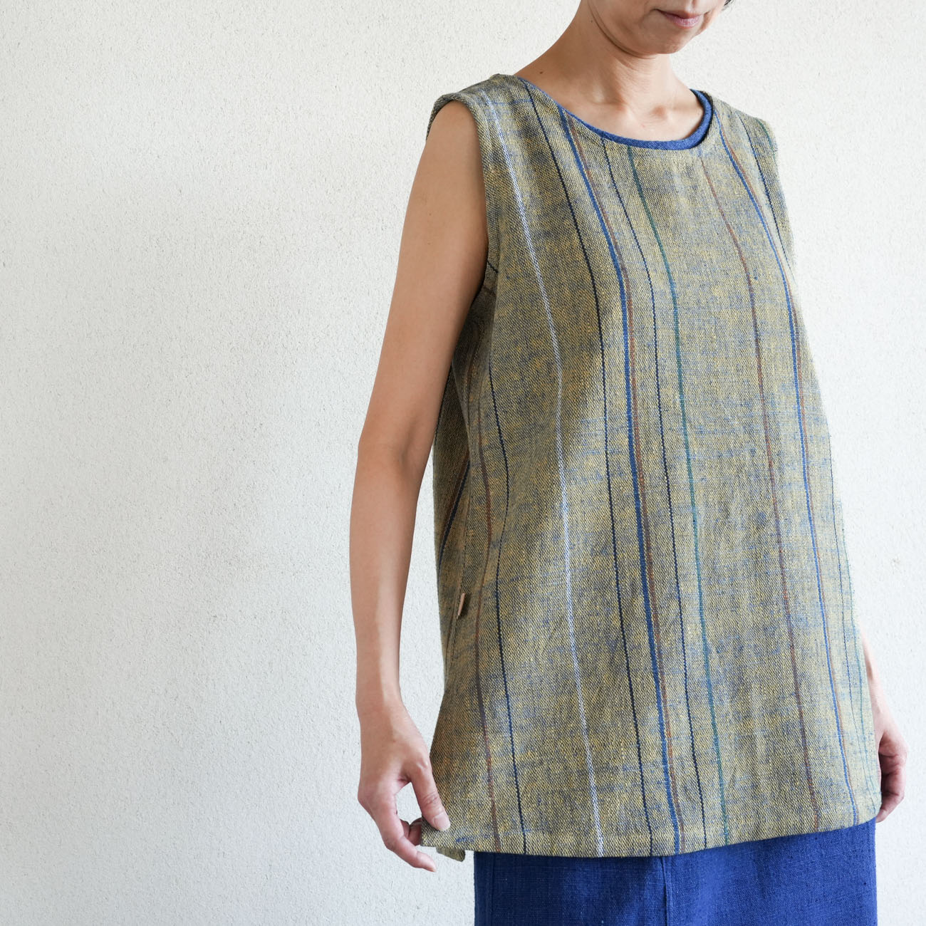 うさと 藍染 タンクトップ usaato うさとの服 藍染め 手織りタンクトップ 2024 | Usaato うさと