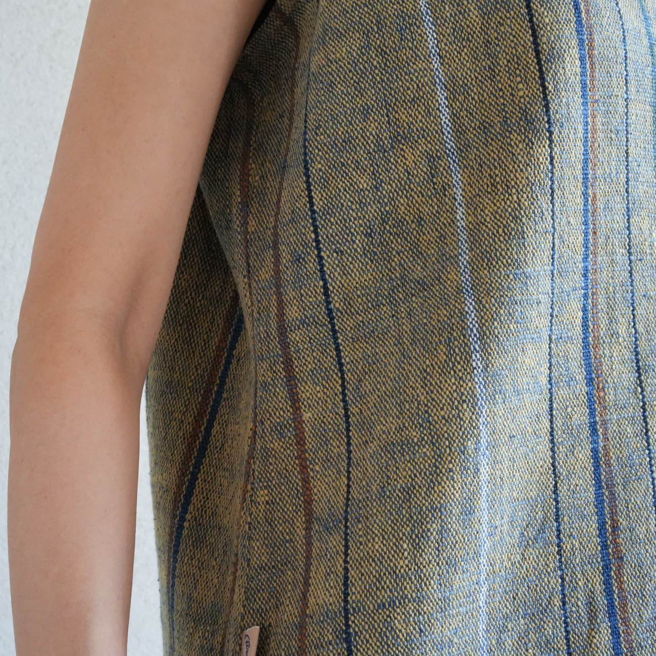 うさと 藍染 タンクトップ usaato うさとの服 藍染め 手織りタンクトップ 2024 | Usaato うさと