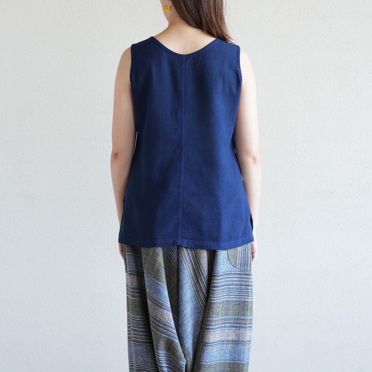 日本で染めた藍染めタンクトップsize4 | 新商品 | Usaatoオンライン