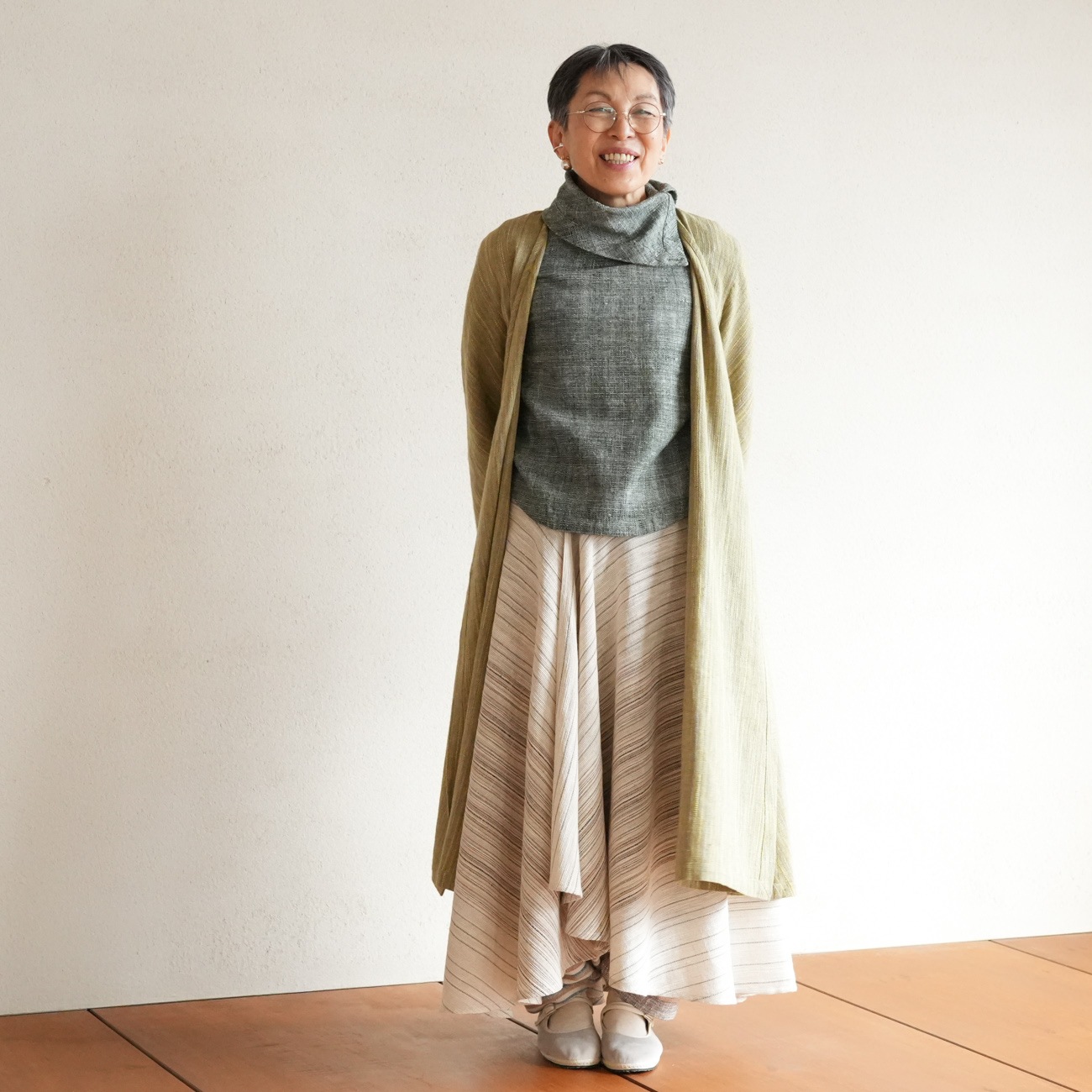 本日限定値下げ！！【美品】うさとの服　お月様マント お月さまマントsizeF | 染めから選ぶ | Usaatoオンラインショップ