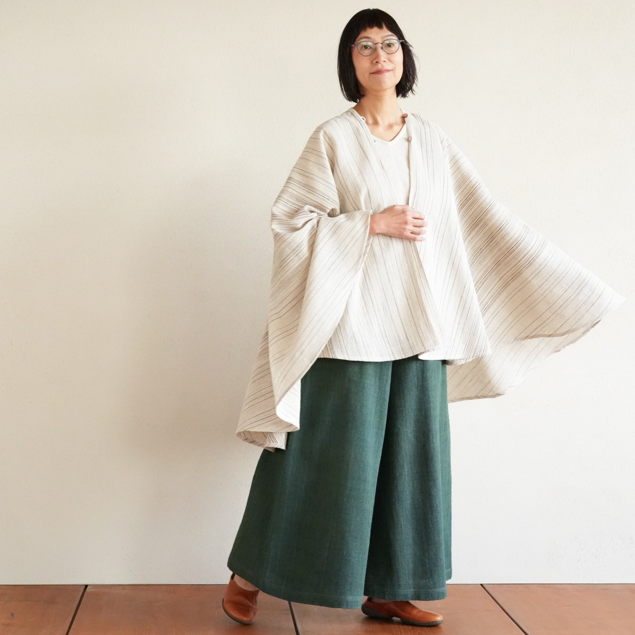 本日限定値下げ！！【美品】うさとの服　お月様マント お月さまマントsizeF | 染めから選ぶ | Usaatoオンラインショップ