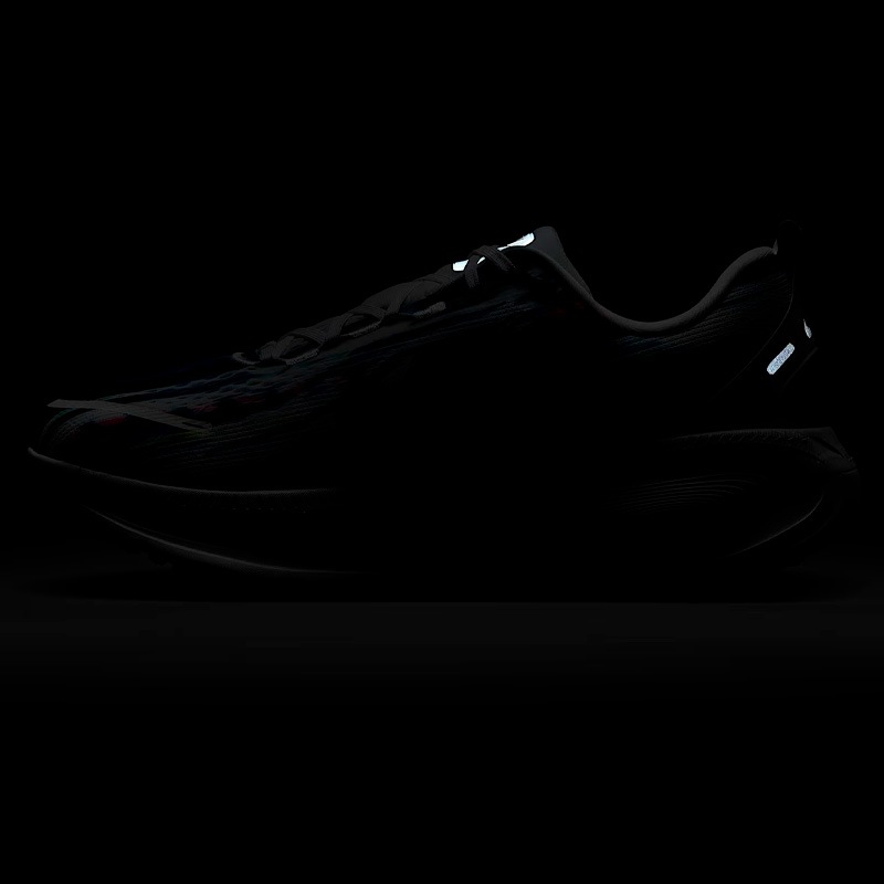 ボメロ18 黒　26.5 Amazon | [ナイキ] ボメロ 18 Vomero 18 ブラック/ココナッツ