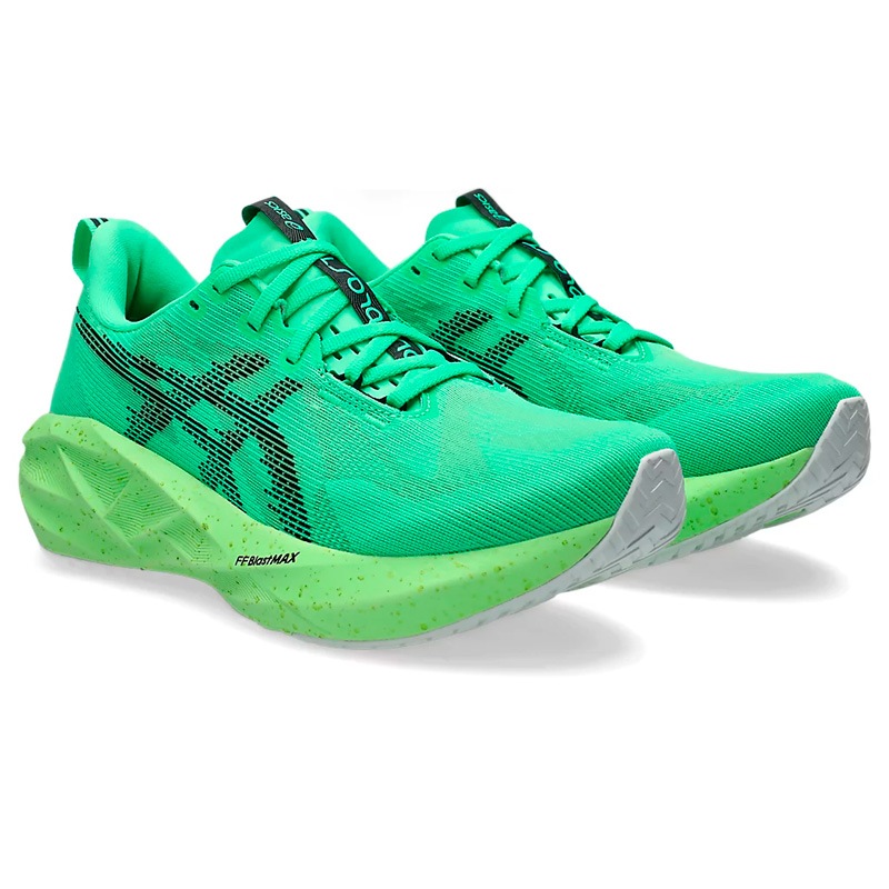 美品アシックス25.5cm ノヴァブラスト4 ランニングシューズ　駅伝カラー ノヴァブラスト4日本最速レビューしかも幻の箱根駅伝カラー。先代との