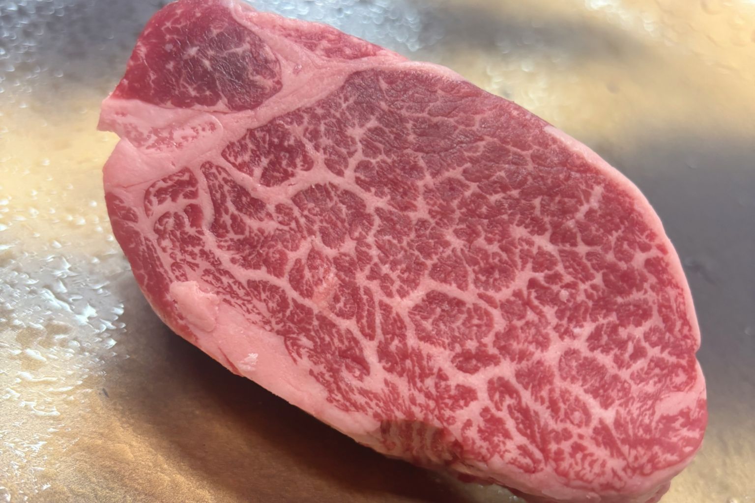 42ケ月長期飼育!!【みわ牛】最高峰　A5みわブリアン　