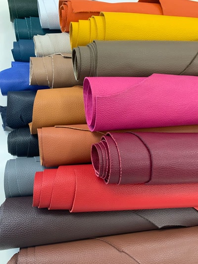 UM������