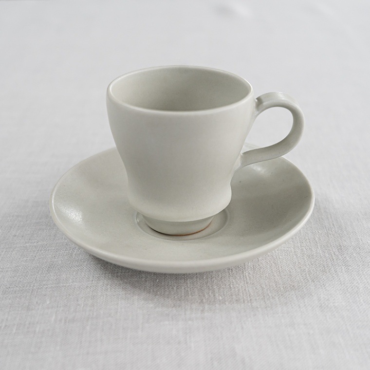 【個展予約商品】緑白釉デミタスカップ＆ソーサー　土井善男