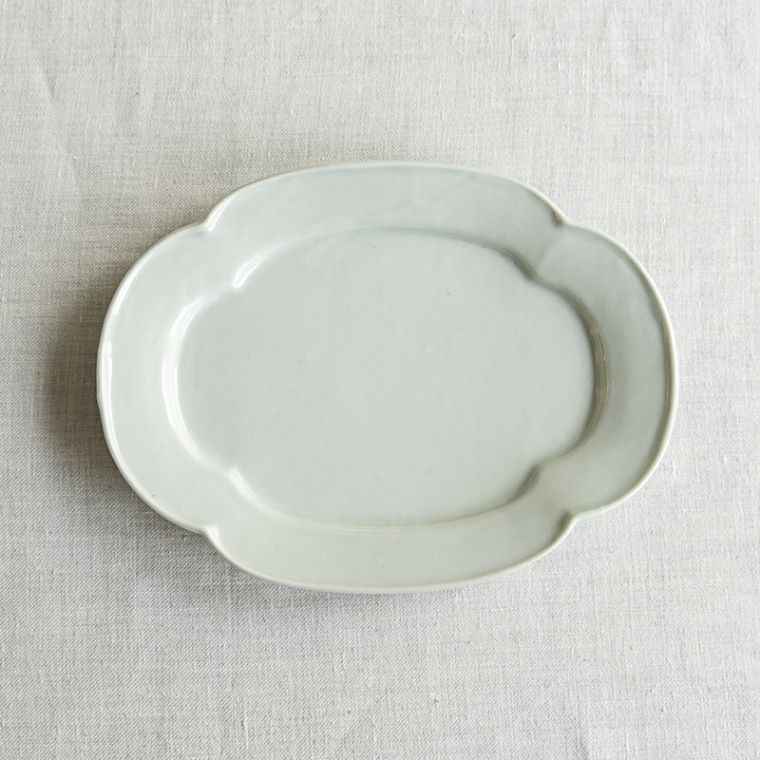 【個展予約商品】乳白釉木瓜板皿　土井善男