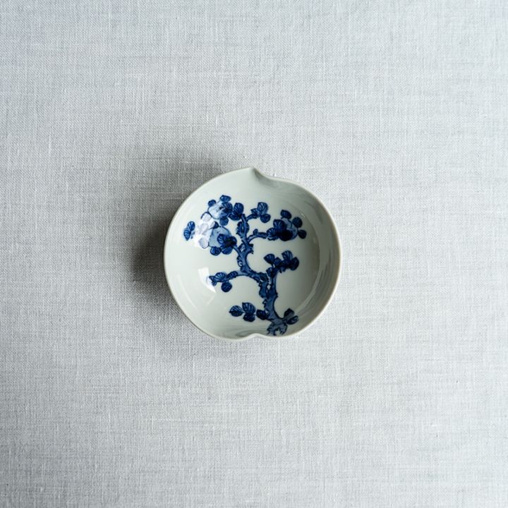 【個展】桃形小皿染付　萠窯