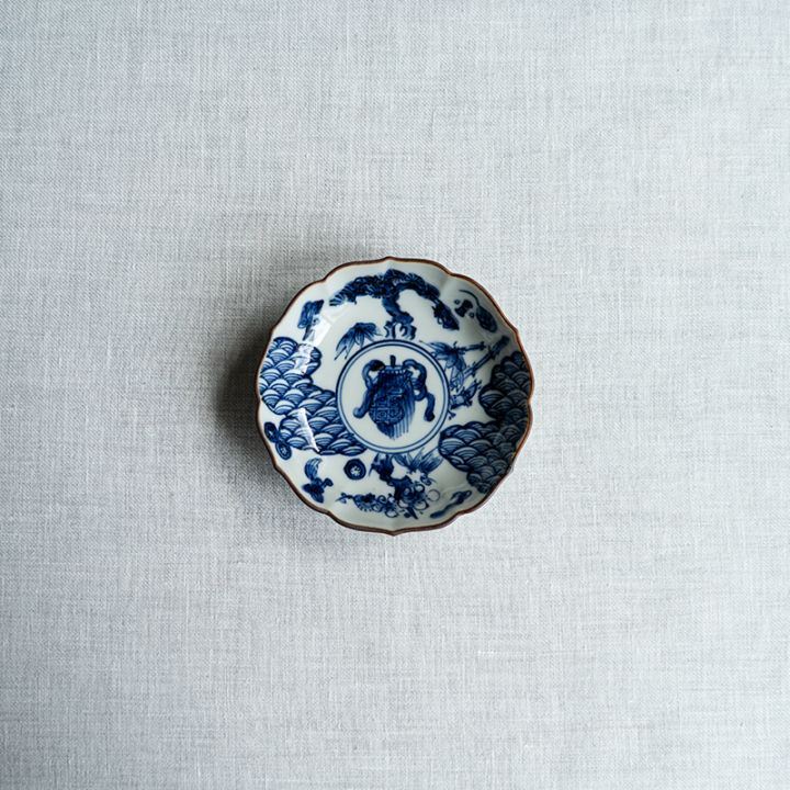 【個展】三寸輪花皿染付松竹宝ひさご文　萠窯