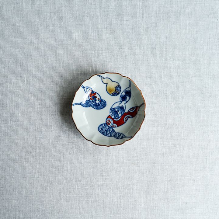 【個展】三寸輪花皿色絵ひさご文　萠窯