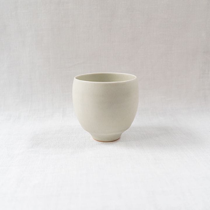 【個展予約商品】緑白釉丸カップ　土井善男