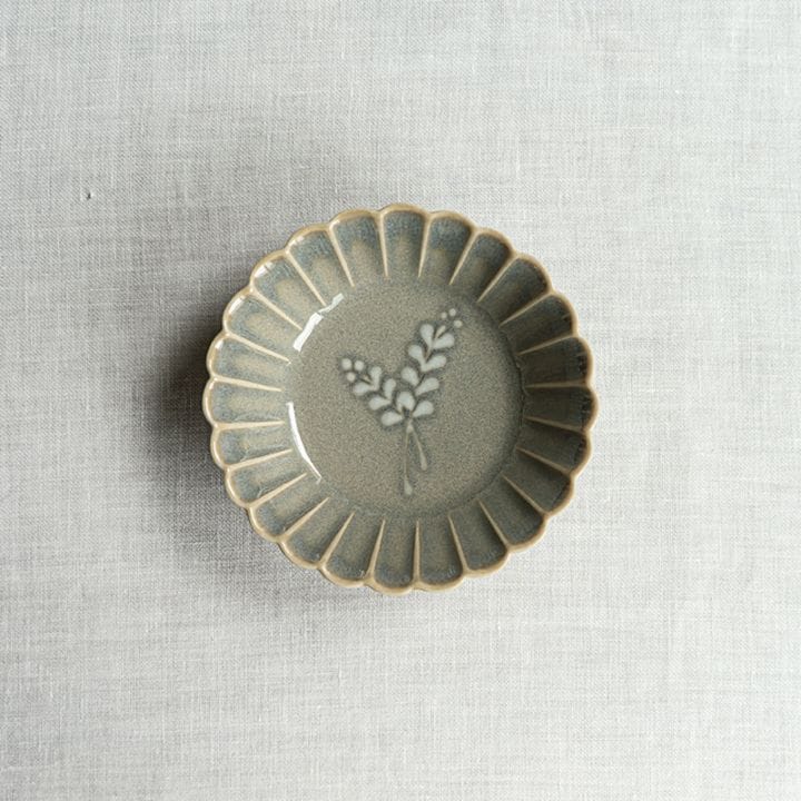 【個展予約商品】[別注] 薄墨草花文4寸輪花鉢　土井善男