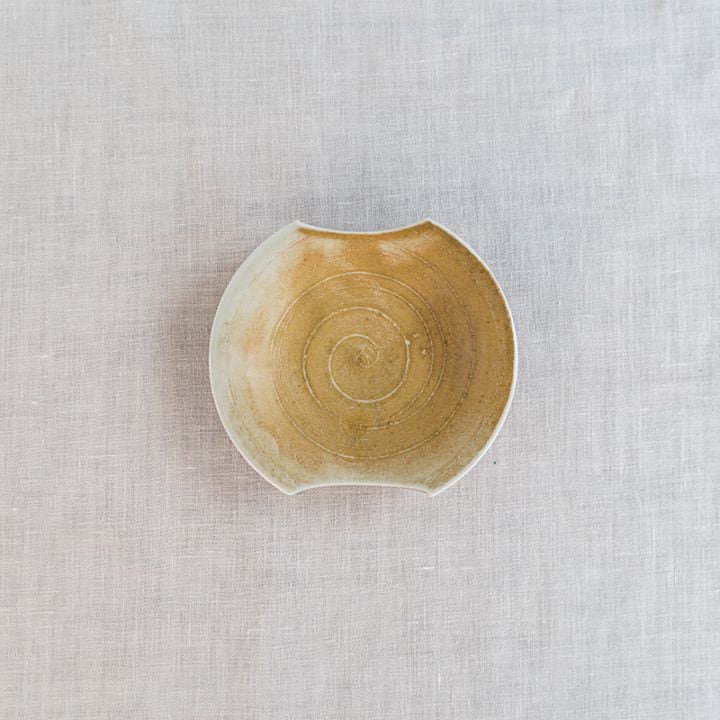 【個展商品】緑磁分銅金形小皿(J-25)　中里健太