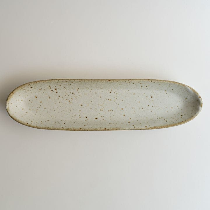 【個展】白釉楕円長鉢　関口憲孝