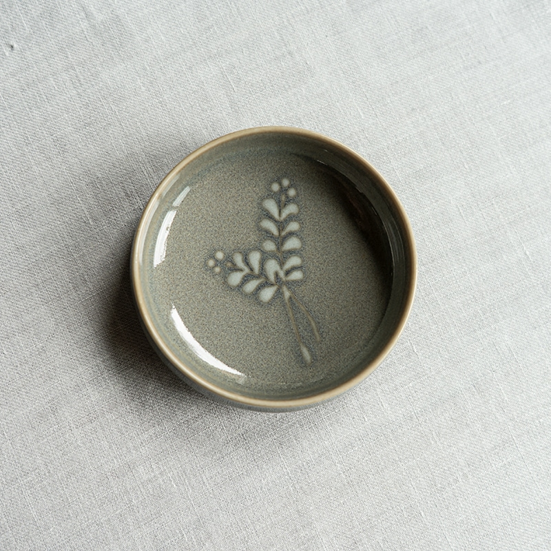 [別注] 薄墨草花文3寸小皿　土井善男