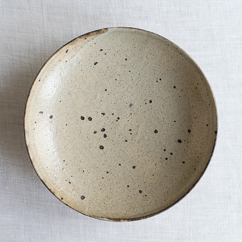 個展予約商品】陶石粉引平鉢 尾形アツシ | 全ての商品 | 【公式通販