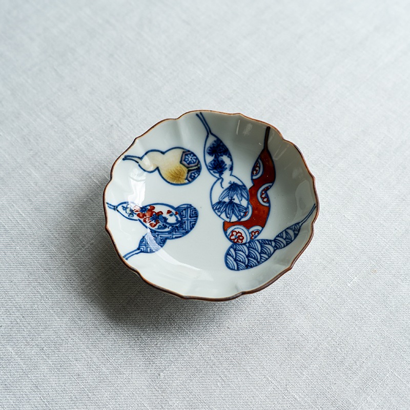 【個展】三寸輪花皿色絵ひさご文　萠窯