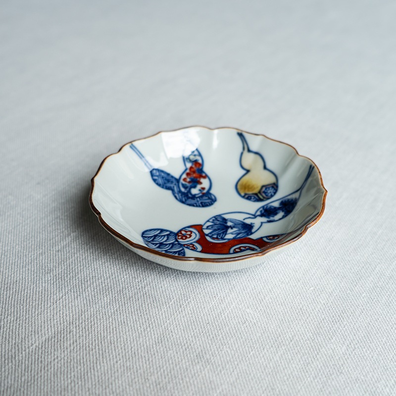 【個展】三寸輪花皿色絵ひさご文　萠窯