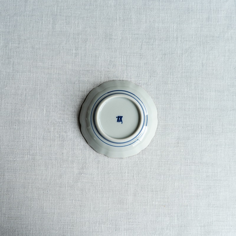 【個展】三寸輪花皿色絵ひさご文　萠窯